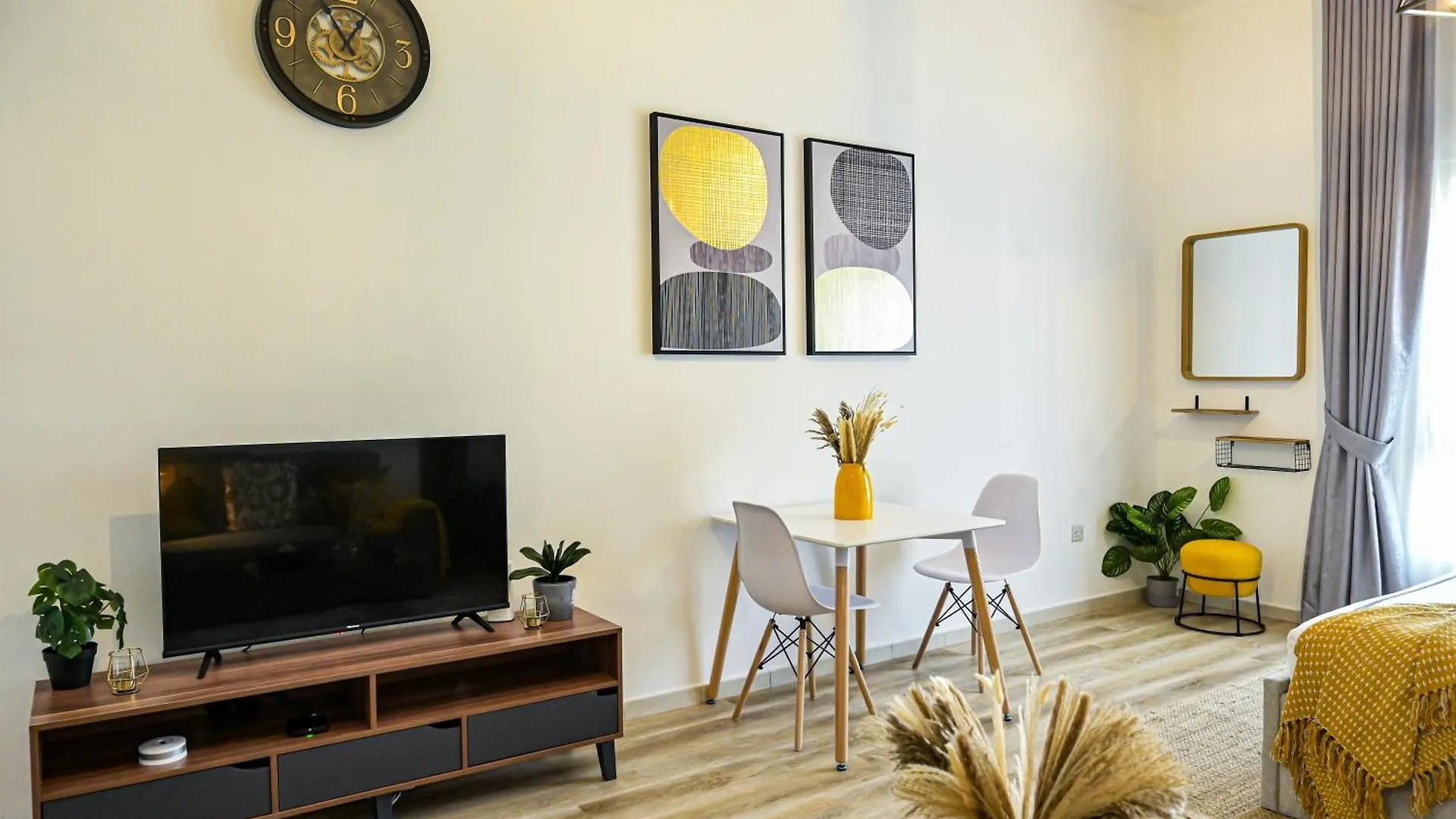 Modern Studio In Discovery Gardens, Close To Metro 迪拜