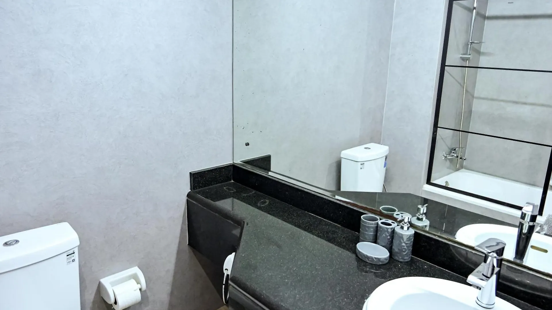 Modern Studio In Discovery Gardens, Close To Metro 迪拜 0*,