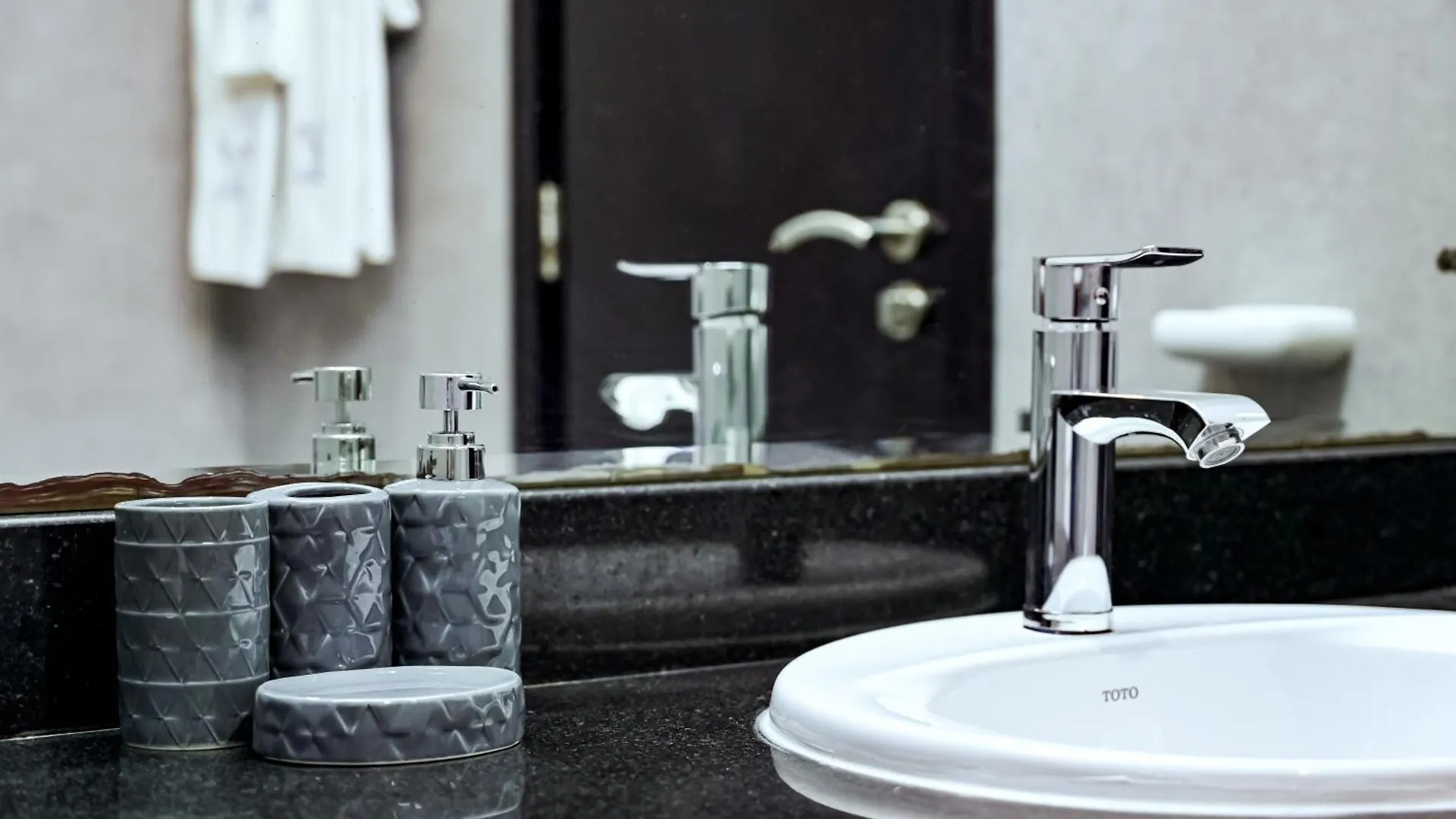 Apartment Modern Studio In Discovery Gardens, Close To Metro Dubai